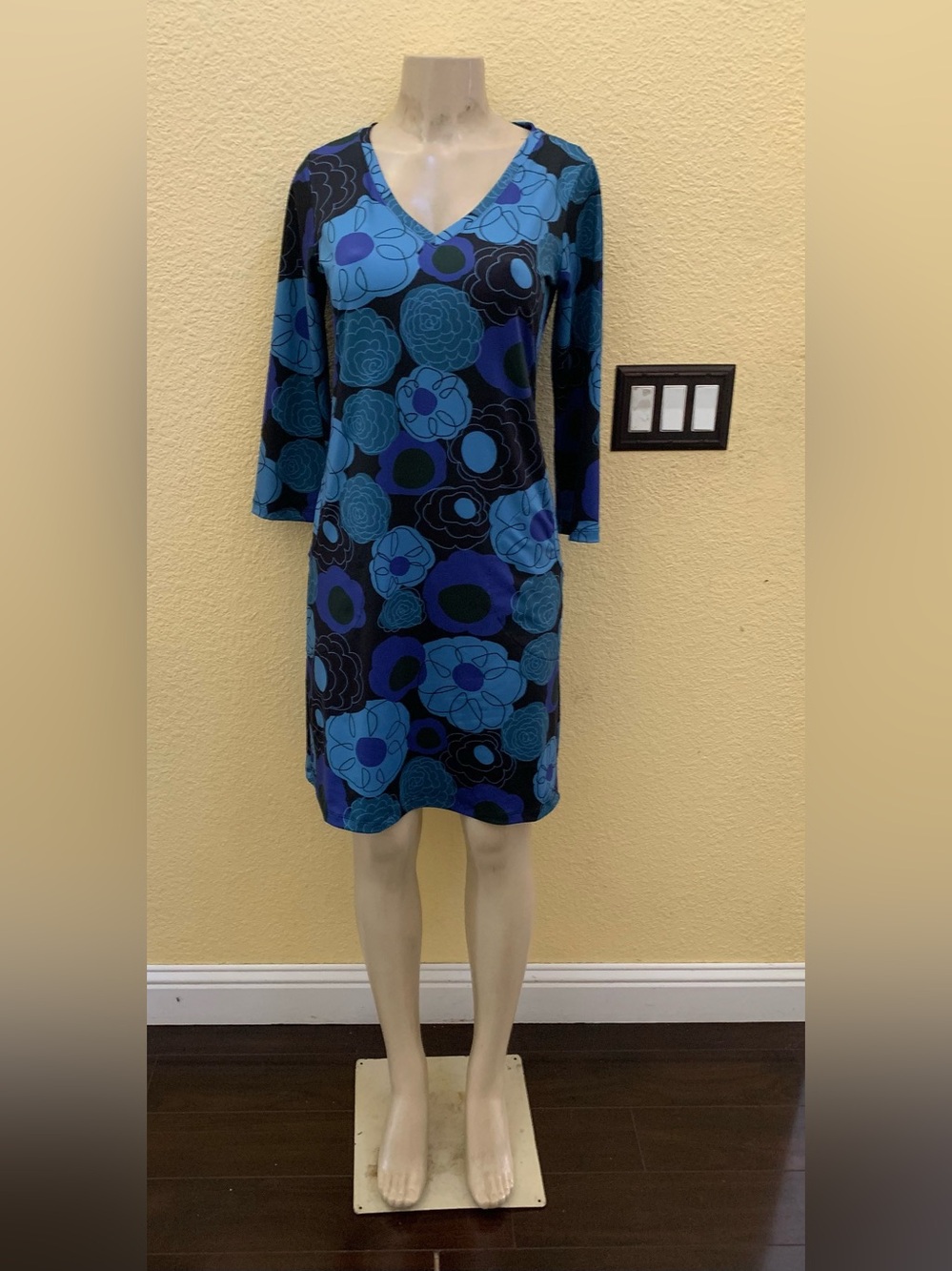 Lesley Evers Size Small Multicolored Floral Print 3/4 Sleeve Knee Length Dress